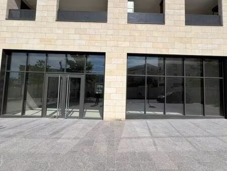 local commercial à vendre