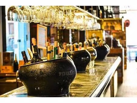 vente bureaux et commerces à saint-brieuc (22000) : à vendre / saint-brieuc