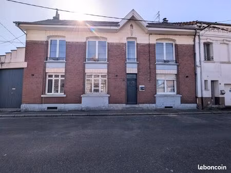 maison 6 pièces 150 m²