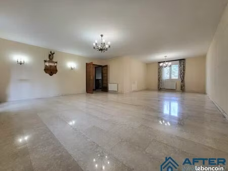 maison 6 pièces 160 m²