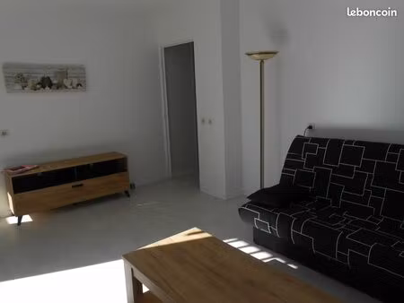 t2 meublé 50 m2 avec jardin