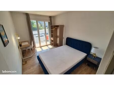 chambre dans appartement rénové et meublé à neuf pour etudiant ou jeune travailleur