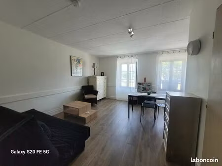 studio meublé de 23m² dans maison