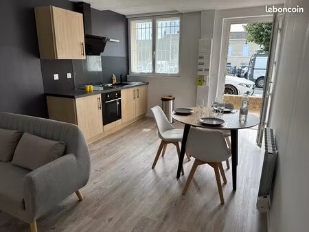 maison de ville en duplex t2 [31 m2] meublé - clérac