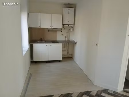 appartements f2 au 1er étage dans petit collectif à gien