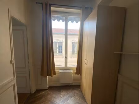 bellecour f1 30 m2 meublé