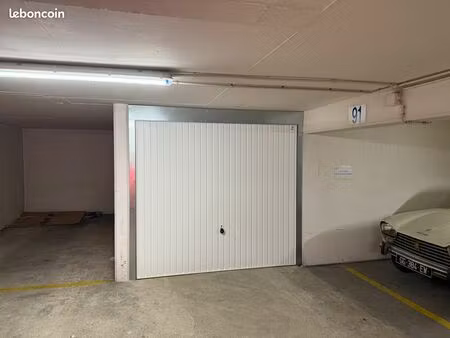 box puteaux 3 min du tram