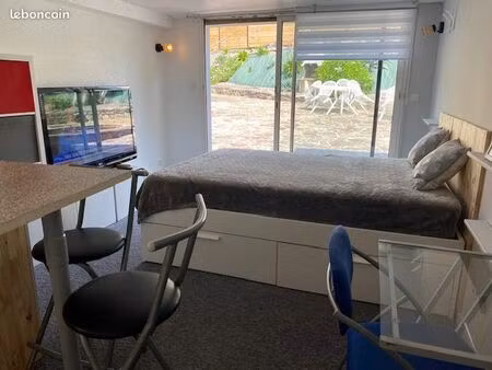 studio meuble dans un cadre verdoyant et calme