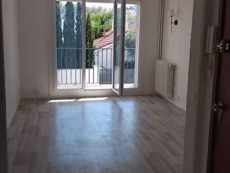 t3 lumineux et fonctionnel