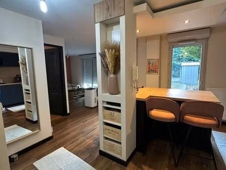 t2 meublé avec jardin