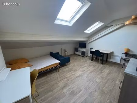 location studio t1 entièrement rénové et meublé