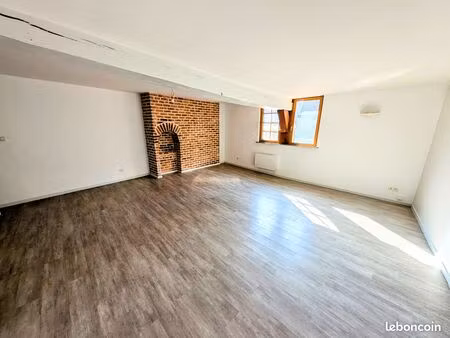 grand t2 centre ville 63m2