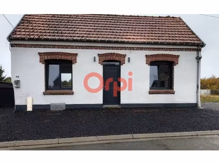 location maison  m² t-1 à équancourt  650 €