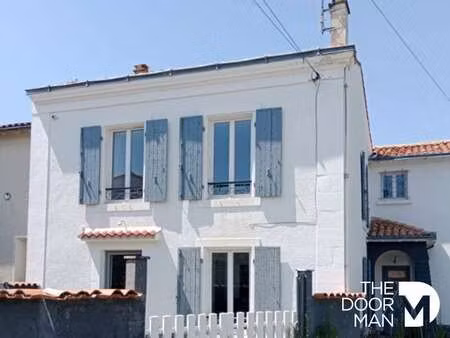 vente maison à saint-hilaire-la-palud (79210) : à vendre / 135m² saint-hilaire-la-palud