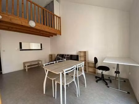 location appartement t1 meublé à la roche-sur-yon (85000) : à louer t1 meublé / 44m² la ro