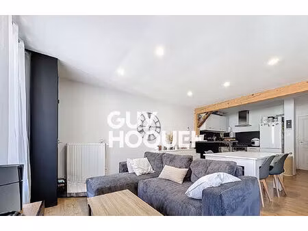 appartement duplex avec balcon 2 chambres - 2 salles d'eau - 01750 saint laurent sur saone