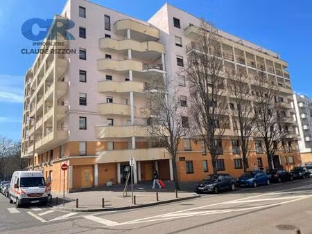 centre gare - f2 loué à vendre