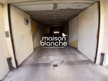 garage parking à vendre parthenay