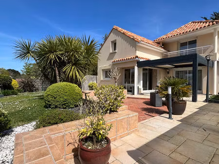 la baule secteur du bas-guezy | élégante maison familiale au coeur d'un domaine privatif