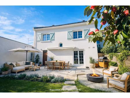 vente maison à nantes (44000) : à vendre / 200m² nantes