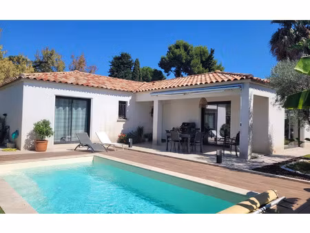 location maison  m² t-4 à ollioules  2 400 €