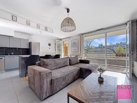 appartement t3 lumineux avec extérieur au calme