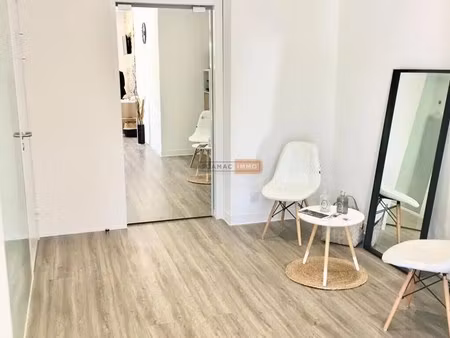 location local d'activités 85 m²