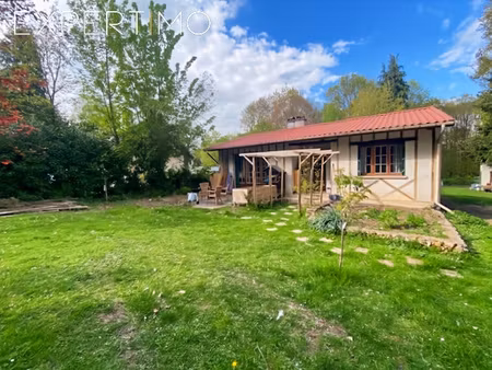 maison à vendre avec dépendance et parc boisé à glisolle