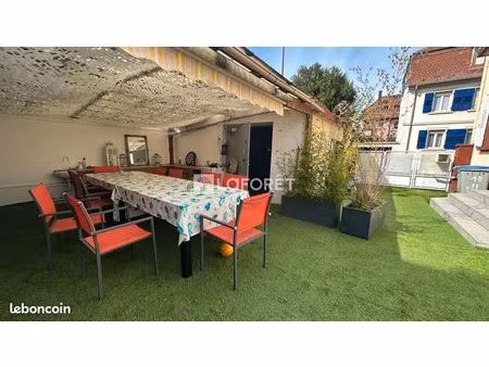 maison 6 pièces 150 m²