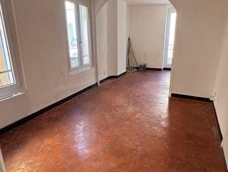 appartement 3 pièces entièrement rénové – apt (rue jules ferry)