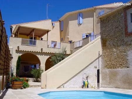 grande maison avec piscine et dépendances  tout confort