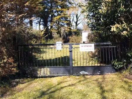 vends terrain de loisir