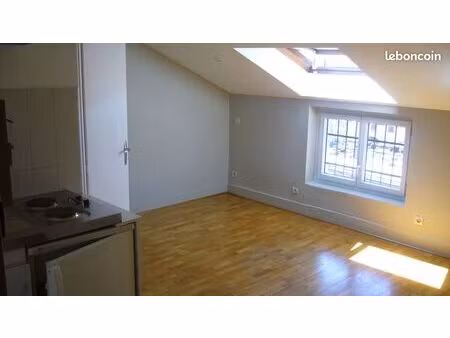 studio 1 pièce 19 m²