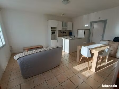 460 euros appartement 2 pièces 36 m2