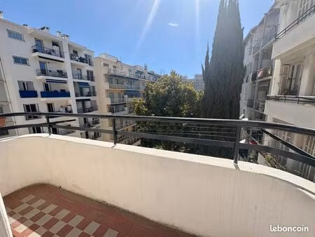 appartement 2 pièces 54 m²