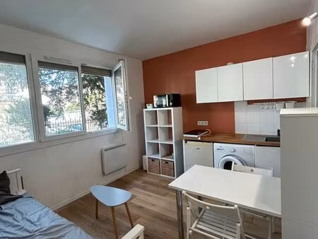 studio meublé 15m2 - très proche centre ville