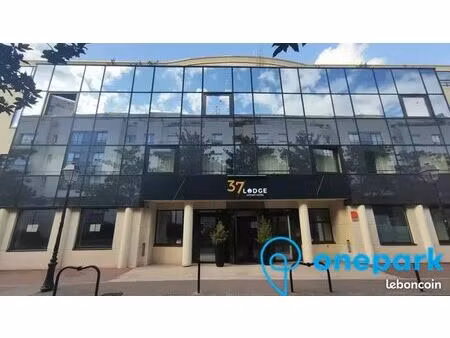 parking/box 12 m² courbevoie