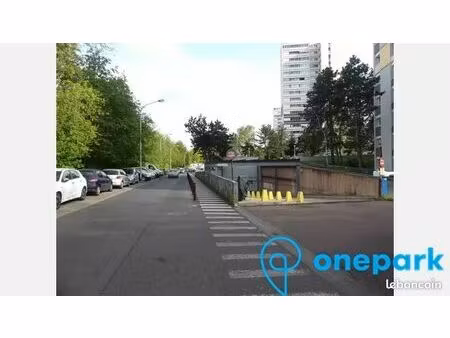 parking/box 12 m² creteil