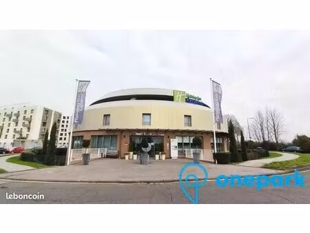 parking/box 12 m² velizy villacoublay