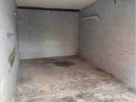 garage 14m2 à louer sapin vert