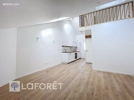 studio 1 pièce 25 m²