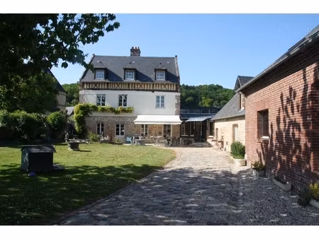 maison 11 pièces - 255 m²