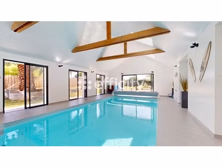 maison 8 pièces - 192 m²