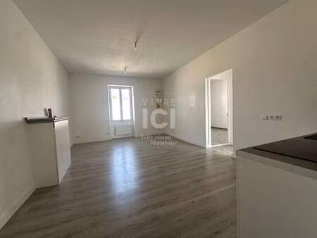 location appartement 3 pièces à pont-saint-martin (44860) : à louer 3 pièces / 51m² pont-s