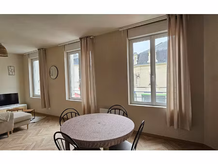 location appartement  66 m² t-2 à loudun  490 €