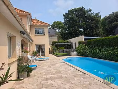 vente maison piscine à saint-marc-sur-mer (44600) : à vendre piscine / 170m² saint-marc-su