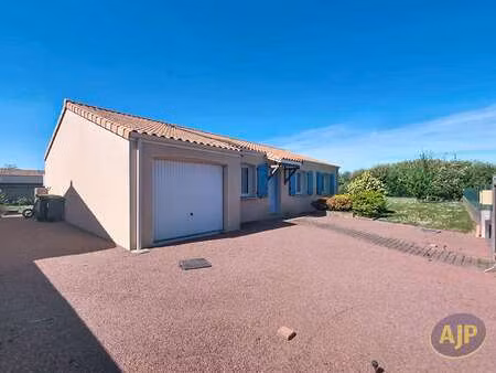 vente maison à vieillevigne (44116) : à vendre / 98m² vieillevigne
