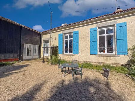 maison à vendre à l'absie (79240) - deux-sèvres