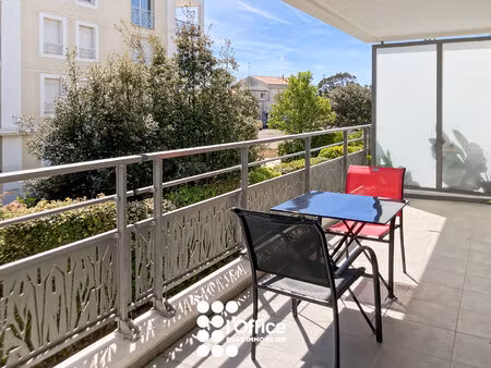 les sables d'olonne - appartement type avec parking privé