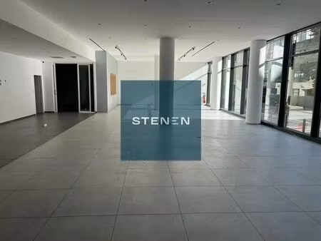 location commerce marseille 13008 493m²